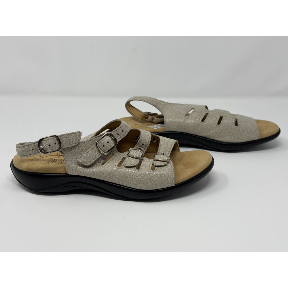 SAS Women's Buckle Strap Sandals Leather Taupe Size 9W EUC Damaged